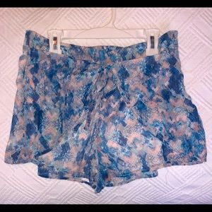 floral shorts